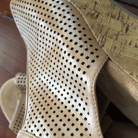 Perforated Vegan Leather Cork Wedges - Picture 3 of 5